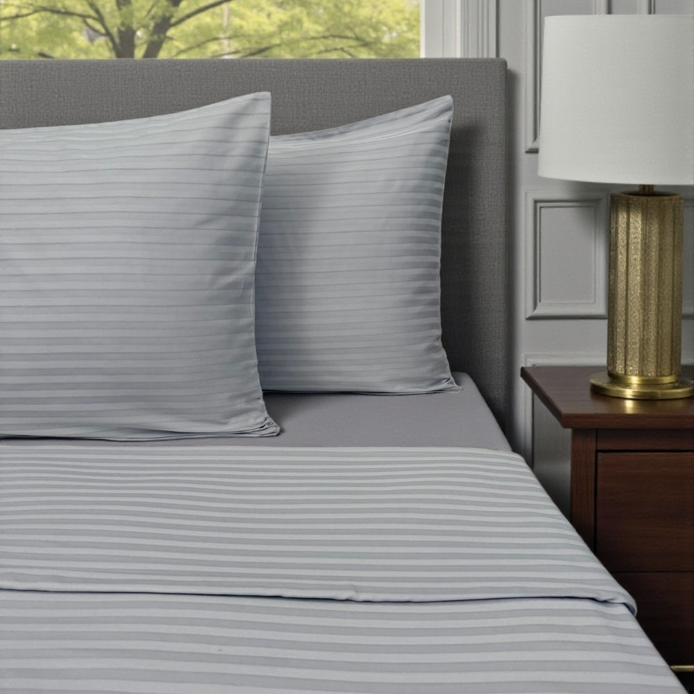 Platinum Series 82-Thread-Count 100% Cotton Sateen Duvet Cover – Soft, Breathable, and Lustrous