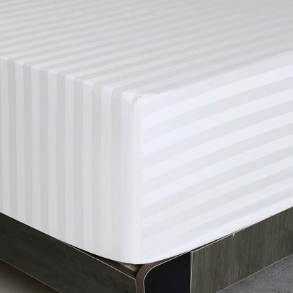 Platin Çizgili Saten Lastikli Çarşaf Takımı – Yumuşak ve Parlak Kumaş, Sadece Lastikli Model