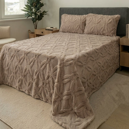 Orion Series Wellsoft Bedspread Set 230×250 cm + 2 Pillowcases | Ultra Soft, Plush Blanket Texture
