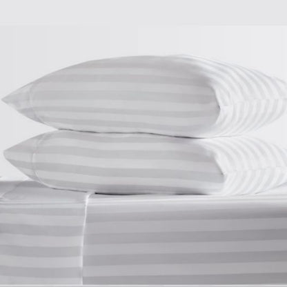 Platin Çizgili Saten Lastikli Çarşaf Takımı – Yumuşak ve Parlak Kumaş, Sadece Lastikli Model