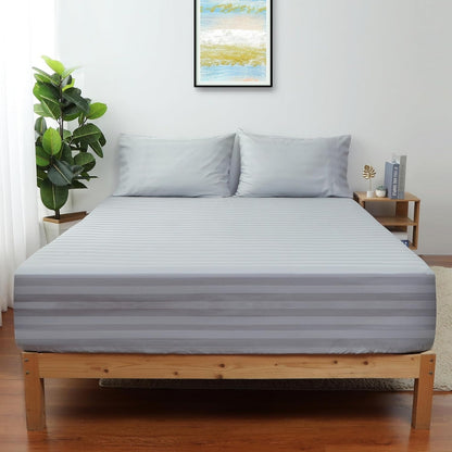 Platin Çizgili Saten Lastikli Çarşaf Takımı – Yumuşak ve Parlak Kumaş, Sadece Lastikli Model