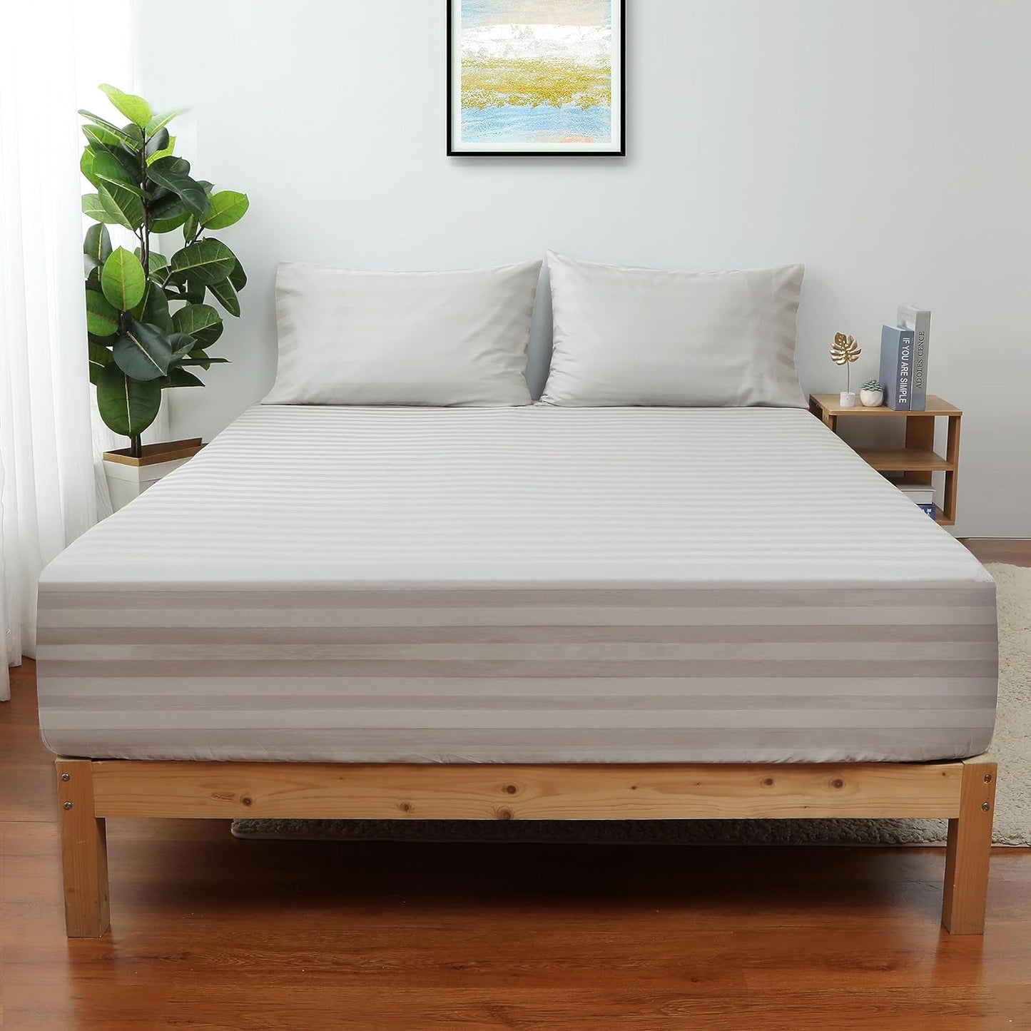 Platin Çizgili Saten Lastikli Çarşaf Takımı – Yumuşak ve Parlak Kumaş, Sadece Lastikli Model